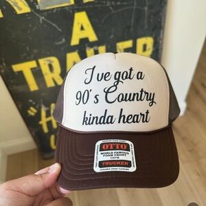 Trucker hat